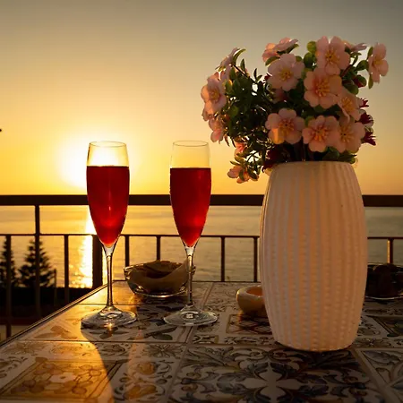 Exclusive 3* Pizzo (Calabria)